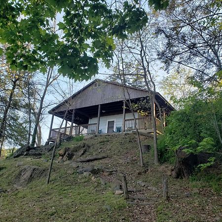 Graves Mountain Farm & Lodges Syria Екстериор снимка
