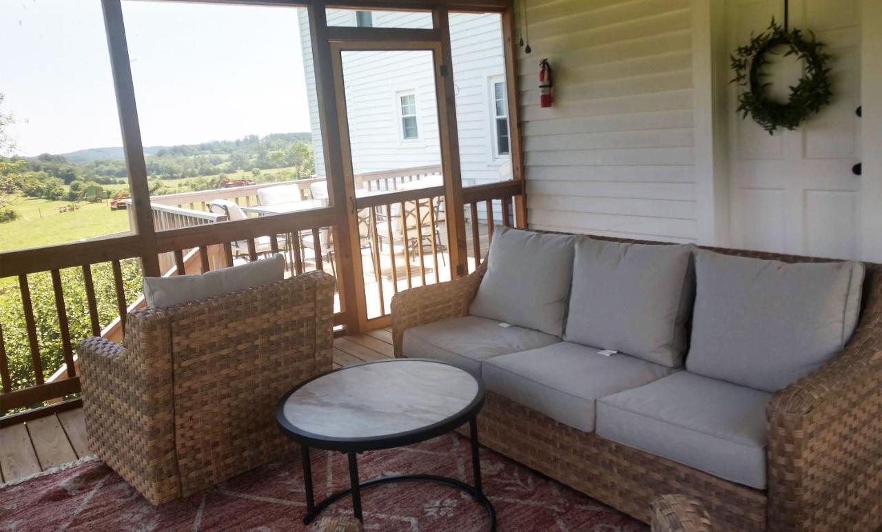 Graves Mountain Farm & Lodges Syria Екстериор снимка