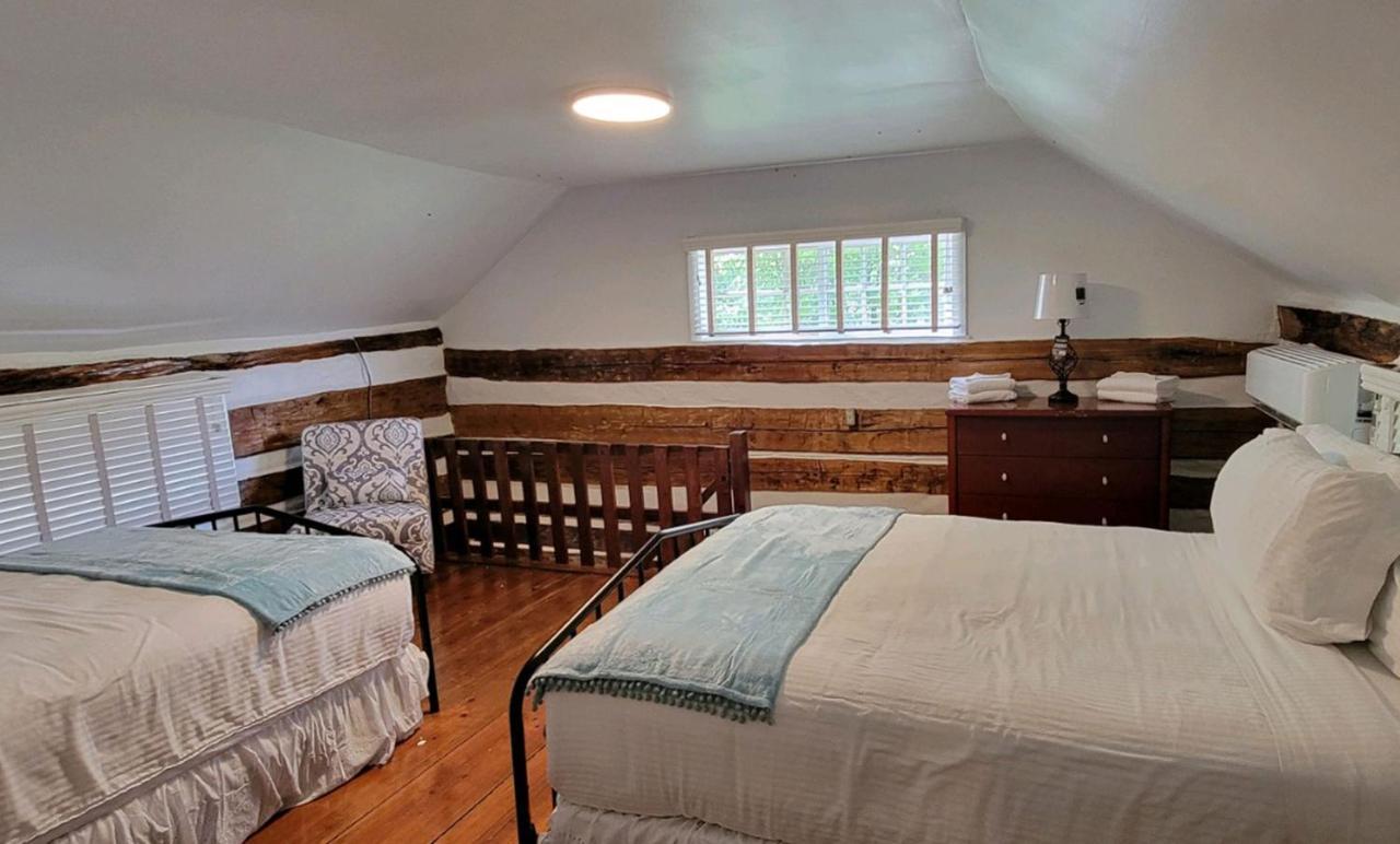 Graves Mountain Farm & Lodges Syria Екстериор снимка