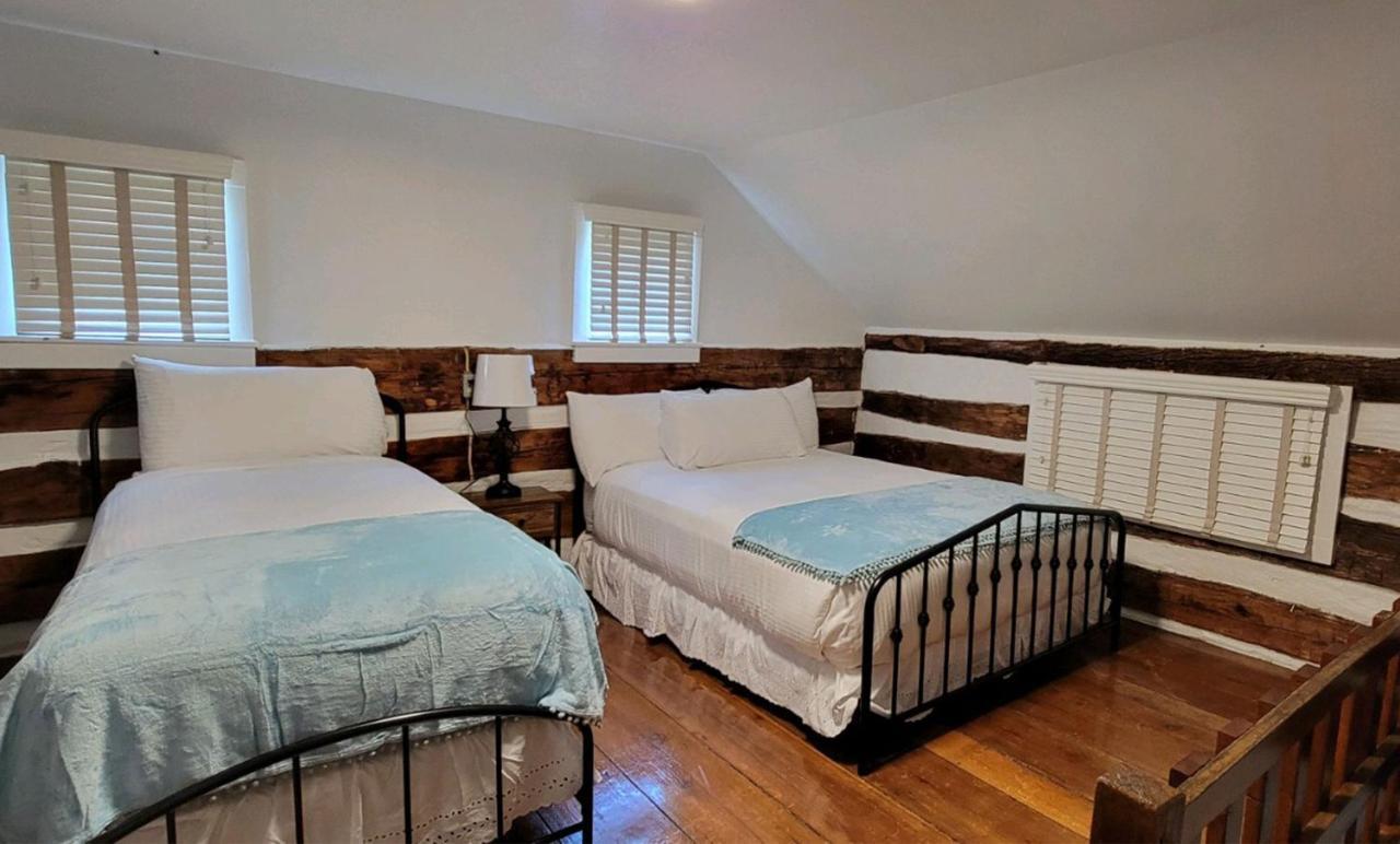 Graves Mountain Farm & Lodges Syria Екстериор снимка