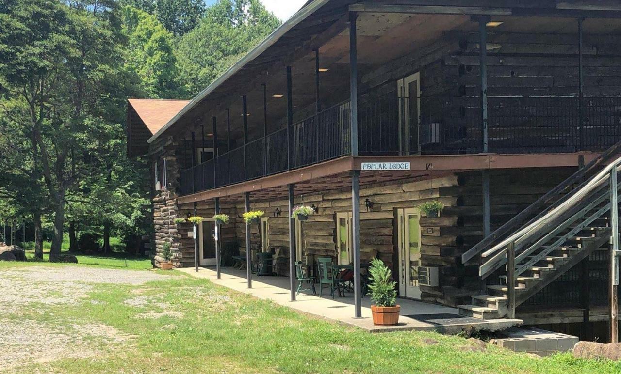 Graves Mountain Farm & Lodges Syria Екстериор снимка